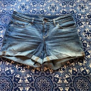 Time and Tru Mid Rise Demin Shorts